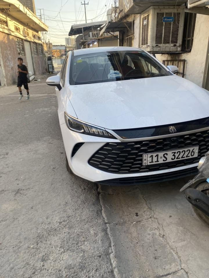 السلام عليكم من رخصه الادمن
سياره. BYD كن بلس  للبيع. 
ماشيه ٣٠٠٠ 
ويل كب
لداخل ماروني 
السياره بيه ضربه بل باب الخلفي جهه اليمين 
السعر ١٨.٥٠٠ وبيه مجال
***********
