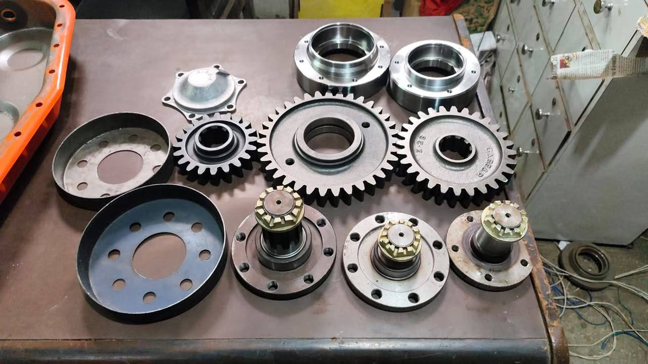 بە ناوی خودای گەورە ..    ڕۆیتەر  هندی اصلي بةردةستة
   بە  سێ  قیاسی  جیاواز    165 / 185 / 210 / سانتیم
  گێڕبۆکس گەورە  و شەفت ئەستور  و دەرگای 4سپرینگ
  عنوان  پێشانگای کشتوکاڵی  حاجی رەفعت چەمچەماڵ
*********** واتساب  ***********واتساب
