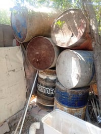 براميل • ١٠ قطع • ميسان