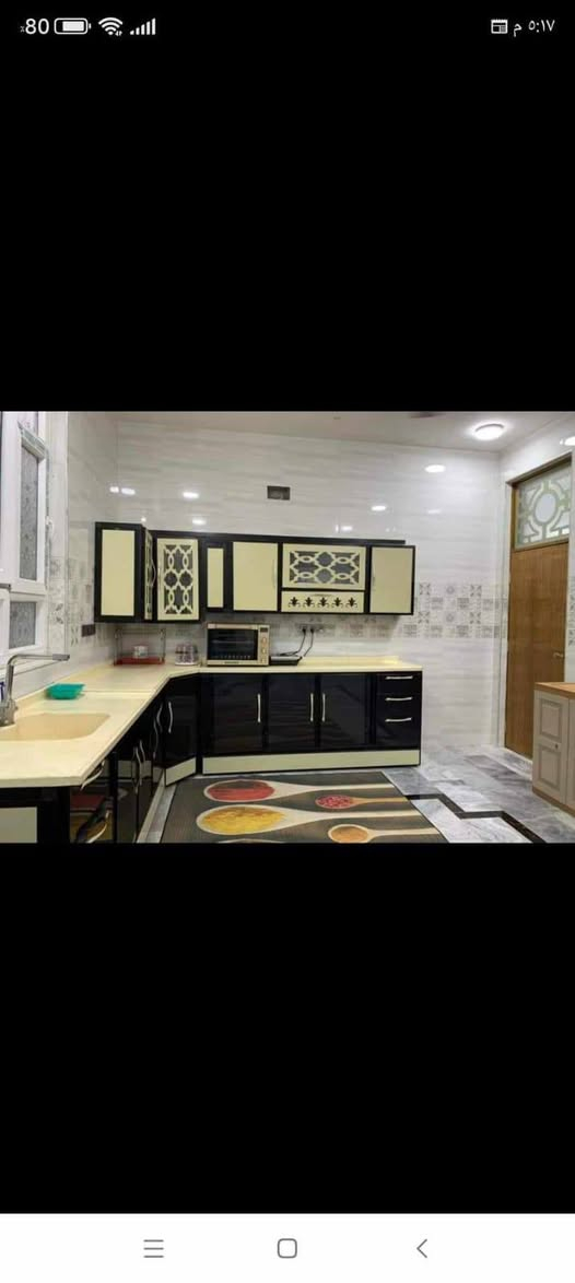 اللهم صلي على محمد وال محمد ،،،
مكتب التويجري للعقارات ،✅
بيت للبيع بناء حديث 2023 طابو ملك صرف ،،
المساحه 200م واجه 10م ونزال 20م طابقين جاهز ،
تحويل مباشر بسم المشتري  يتكون 4 غرف نوم صحيات فوك وجوه وداخليه وخارجيه مطبخ حار وبارد واستقبال ومنور الموقع حله بمحيزم حي القضاة يبعد من شارع 80 تقريبا 300م السعر المطلوب 330 وبي مجال ،
للاستفسار اكثر خاص اووتساب ،،
***********.واتساب ***********.واتساب ☎️
