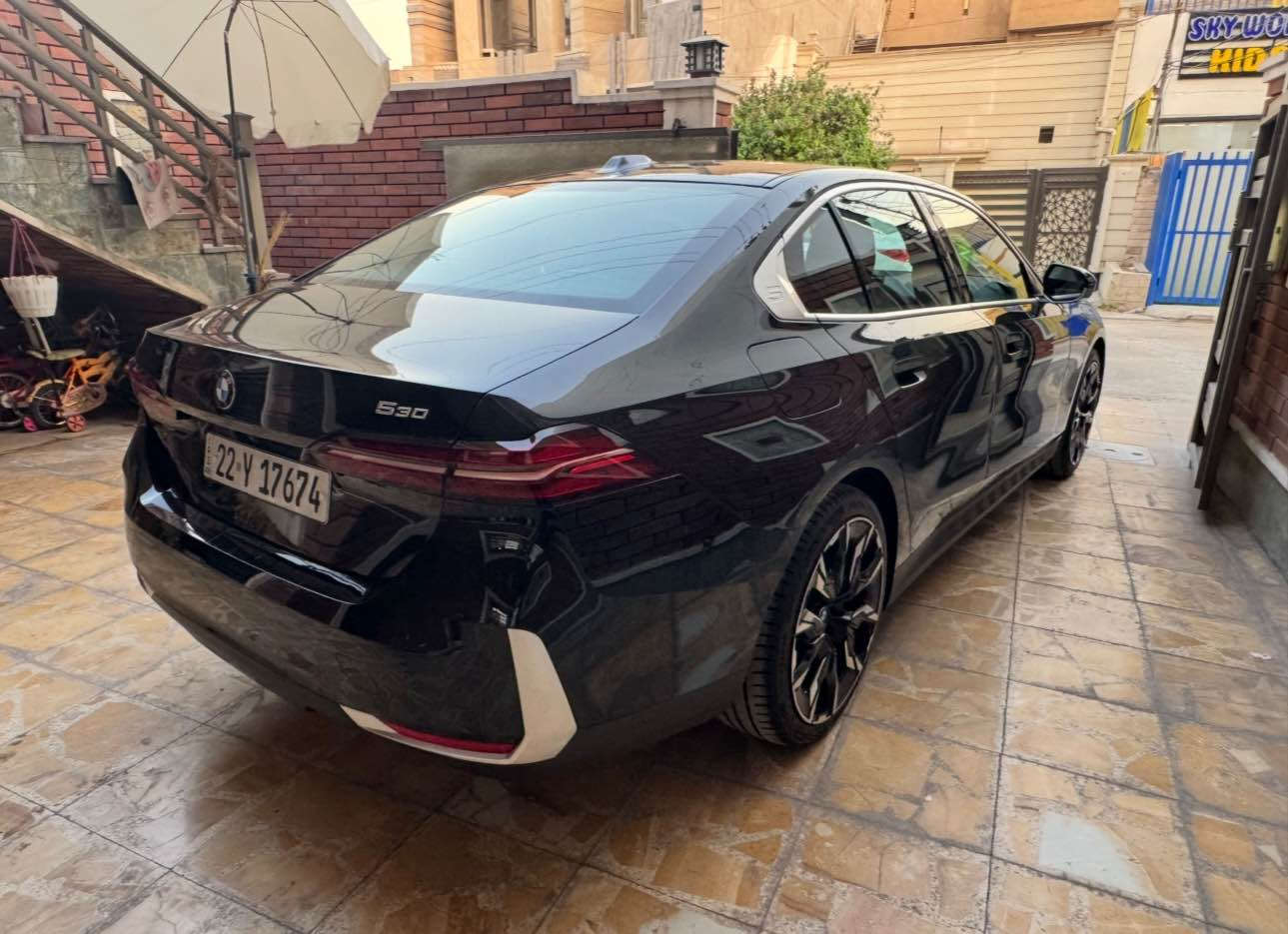 اللهم صلِ على محمد وآل محمد 🌸

🚘✨ للبيع BMW 530i – موديل 2024 ✨🚘

📑 كتاب تظليل مرخص سنة كاملة 
📍 الموقع: الدورة / شارع أبو طيارة

🔹 المحرك: 2.0 لتر TwinPower Turbo قوة 255 حصان – اقتصادي وأداء رياضي
🔹 فتحة سقف
🔹 شاشة كبيرة iDrive Data Show
🔹 كاميرات محيطية 360° (4 كاميرات)
🔹 مقاعد جلد فاخر كهربائية مع ذاكرة + تدفئة
🔹 نظام صوت فاخر Harman Kardon
🔹 تحكم بالصوت والوسائط عبر الإيماءات الحركية (Gesture Control)
🔹 تشغيل بصمة + دخول ذكي
🎆 أنارة محيطية متغيرة الالوان للمقصورة الداخلية مع تغيير التصميم الداخلي للشاشات بالكامل 
🔹 إضاءة LED أمامية وخلفية بتصميم جميل
🔹 أنظمة أمان: ABS – ESP – Lane Assist – 
Blind Spot

✅ جميع الإيرباكات سليمة
✅ الحادث بدون أي ضرر داخلي
✅ ضرر بسيط في مقدمة الجاملغ الأمامي + مكان آخر كلير 

💰 السعر: 440 ورقة
📞 للاستفسار: ***********

🔥 BMW 530i … الفخامة تجتمع مع التكنولوجيا والأداء الرياضي بغداد, العراق
