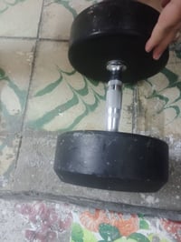 لبيع دمبلصات 25 كيلو العدد اثنين سعر الواحد 100الف بي مجال قليل 077247...