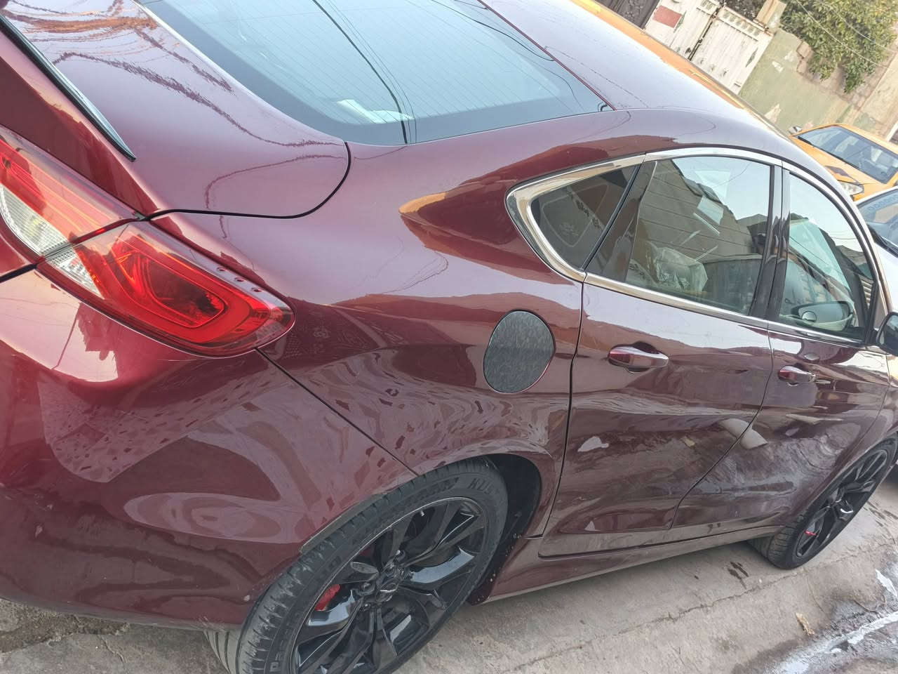 سي 200للبيع 2016جاهزه رقم جديد سنويه جديد فقط 3قطع بدون دواخل 4تايرات جديد شادلها طخم صدر جديد طخم الوره جديد مكينه مامفتوح لاصرف لابخار شرط مكنها كركوك سعرها 102اشراي يخابر عرقم***********
