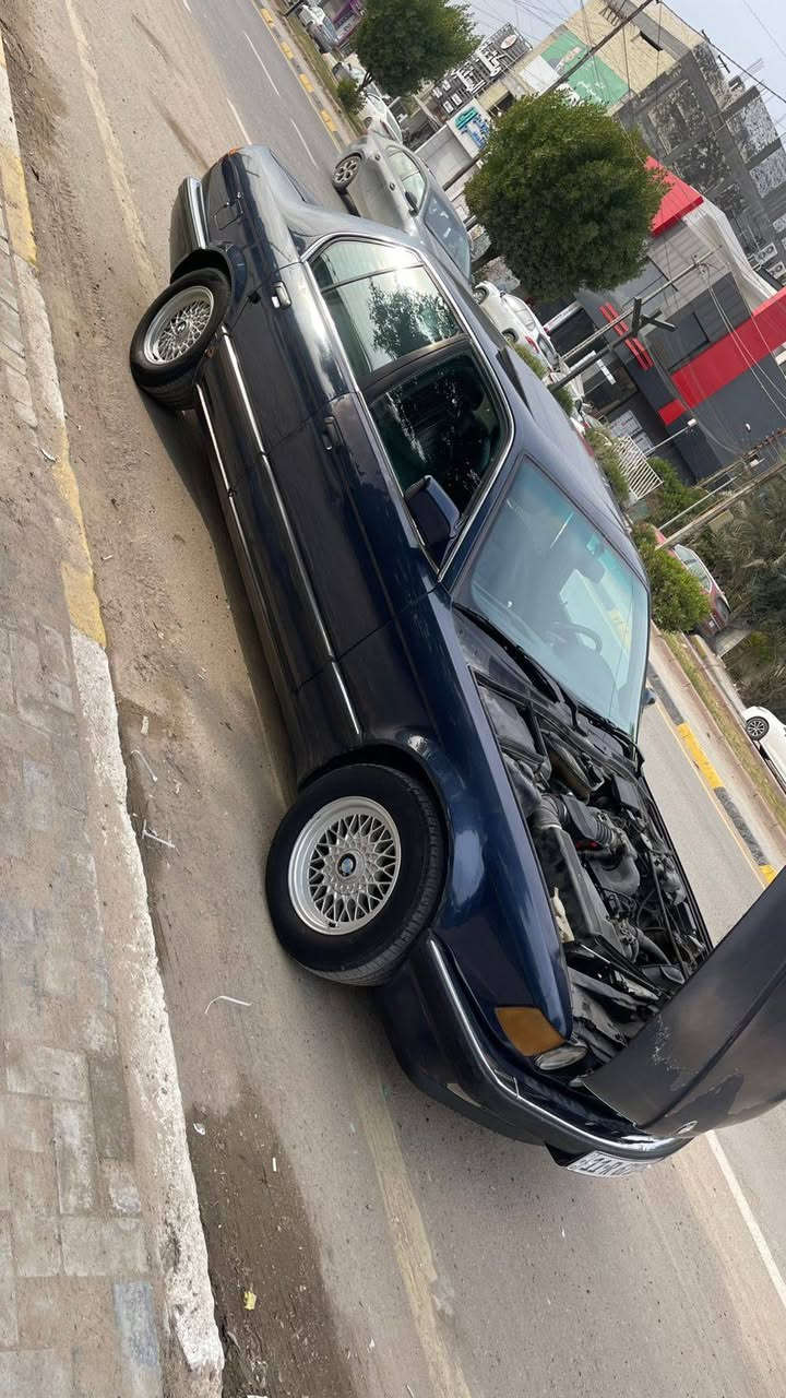 سلام عليكم 735 سيارة ابلاد بدون صبغ ولا ظربة كلشي بيهة شغال ماكو اي شي عاطل كشن كهرباء غزن ميموري كشنان جلد غرفة نظيفة جدين بسمي السعر 75 بيهة مجال للشراي  *********** عنوان سبع البور
