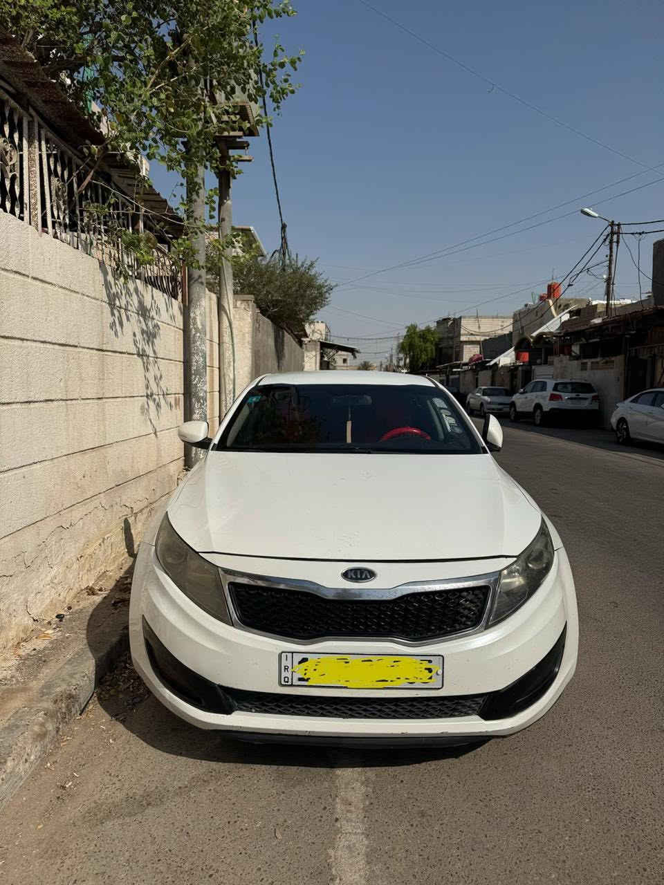 السلام عليكم اخوان كي فايف ٢٠١٣ اللون ابيض باسمي السياره رقم بصره انكليزي الجديد سنويه جديده كير مكينه تبريد كله تمام المدكر الخلفي ضربه خفيفه ومسوينه ماتبين السعر المطلوب ١١٠ وبيهه مجال بسيط الاتصال عله الرقم ***********
