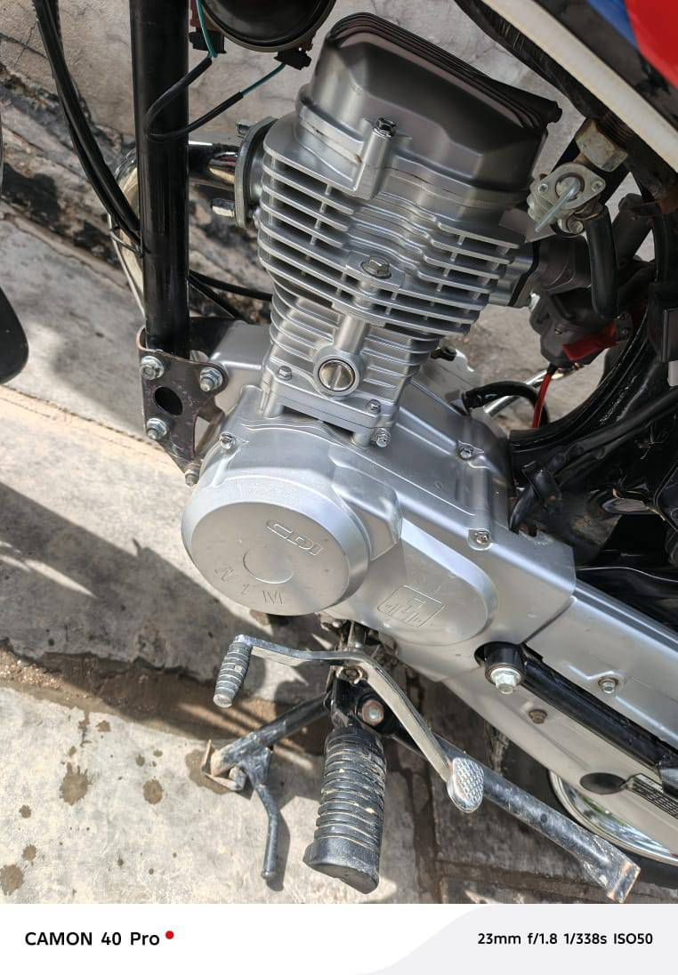 سلام عليكم دراجه البيع نامه امتيار مديل 2025 محرك 125 4 كير مكفوله من كلشي اوراق سكنر سعر 650 وبيه مجال مكان نجف حتى لو مراوس بسيفان 5 كير رقم واتساب ***********
