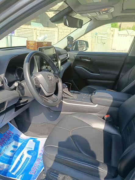 تويوتا هايلاندر  Toyota highlander 2022xle
حادثها قطعه وحده فقط صبغ بدون ايرباك صور الحادث موضحه بالمنشور
رقم اربيل

 محرك 3500/ 6سلندر

 وارد أمريكي 

١_تحكم استيرن

٢_سلايد روف 

٣_بصمة 

٤_نقطه عمياء 

٥_داخل جلد 

٦_كشنات كهرباء +تدفئه بالكشنات 

٧_اشارة ترحيب 

٨_اتو هولد 

٩_هندبريك بصمة 

١٠_/ ٣وضعيات قيادة  

١١_اربع جامات تصعيد وتنزيل أوتو 

١٢_مانع انزلاق 

١٣_ شاحن لاسلكي 

١٤_تبريد ٣ قطع

١٥_بردات جانبية 

١٦_جنطة كهرباء 

‏  Awd -١٧

١٨_حساس تحديد مسار 

١٩_كامرة خلفيه 

٢٠_لايتات زنون   

 ٢٢- رادار امامي 

٢٣- شاشة جبيرة تدعم نظام الملاحة  

ماشيه 30000 ميل

 الحادث صور موجوده بالمنشور فقط قطعه وحده صبغ بدون ايرباك

السعر320 ورقه

***********
