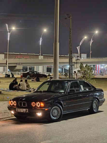 السلام عليكم
بي ام موديل 1991 525i اوتو محرك كبس لا صرف ولا بخار ما بيه ضرر قوي ولا دواخل بس معجون تصفيات 
سنويه لل29 رقم اربيل هزه فحص جديد قبل كم شهر سويتهن كامله بدون نقص داخله نظيف
السعر 65
رقم تلفون : ***********
