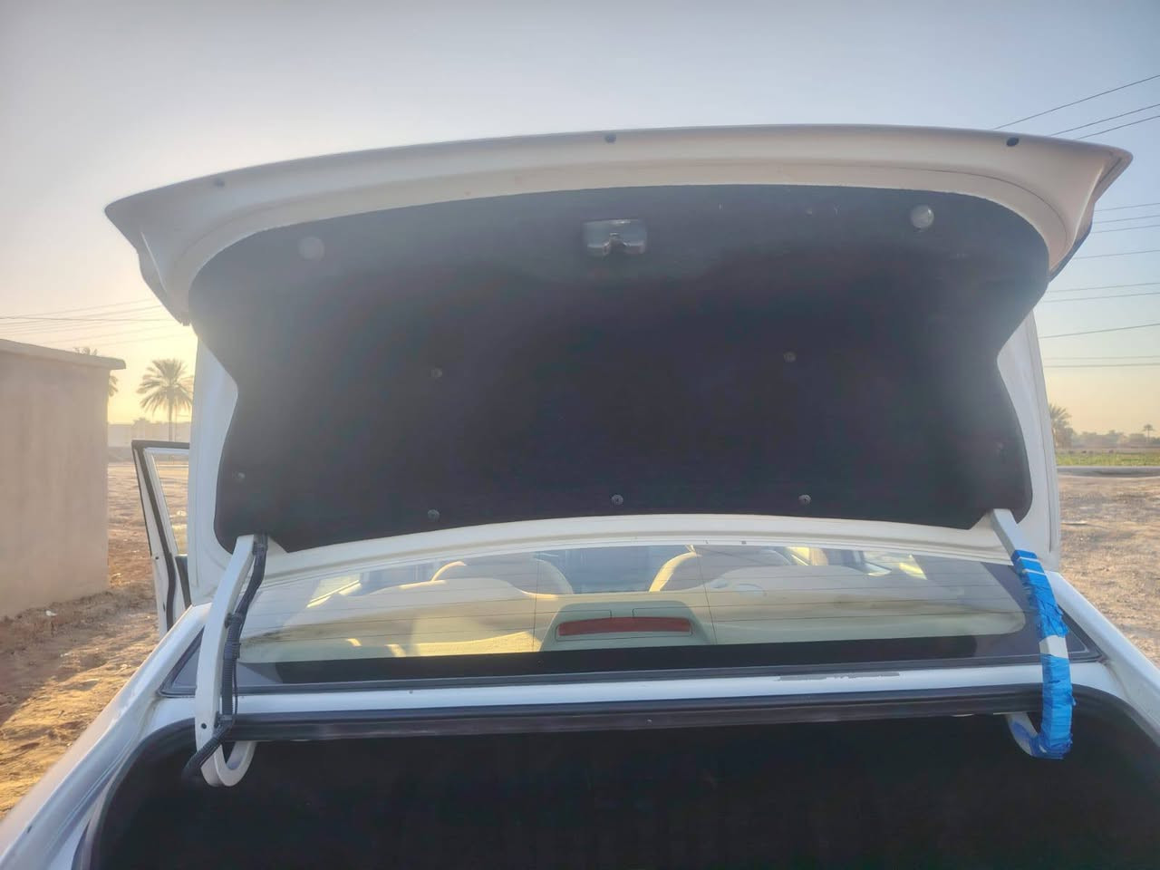 الانتره أبيض موديل 2010 شمالي إنكليزي بسمي مكفول من الصبغ والضربه السيارة جاهزه  جديده صدر جديد كهربائيات كله شغله العنوان صلاح الدين قضاء بلد طريق الظلوعيه ***********
