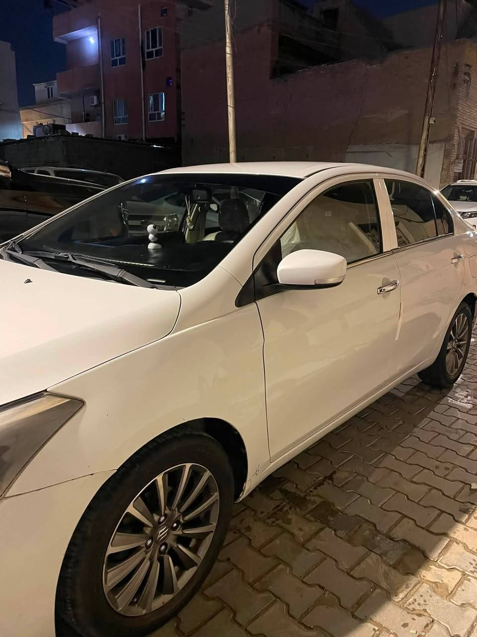 ساسوكي سياز 2019 بيها شويه صبغ وطخات مابيها اي نقص السياره جاهزه محرك.كير تبريد تخم تاير كله جديد رقم اربيل شمالي بعد فتره قليه وتخلص السنويه سعرها 84 مكاني تحسينيه رقمي ***********
