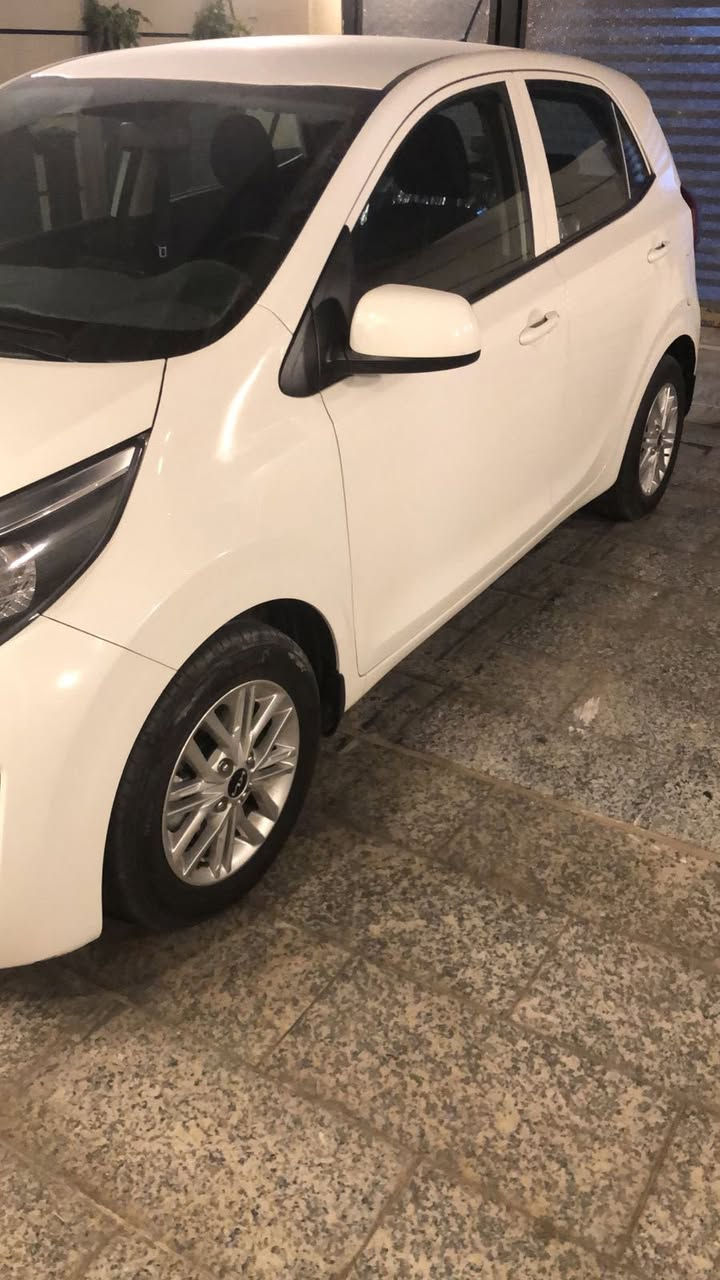 سلام عليكم للبيع فقط
كيا بيكانتو خليجي 

موديل 2023 

كفاله عامه من كلشي بحالة الزيرو

رقم بغداد 

مواصفات عاديه 

ماشيه 24 الف كيلو متر حقيقي 

سياره كلش جديده ونظيفه 

مكانها بغداد سيديه 

السعر 120 ورقه مجال كلش بسيط 

للاتصال ***********
