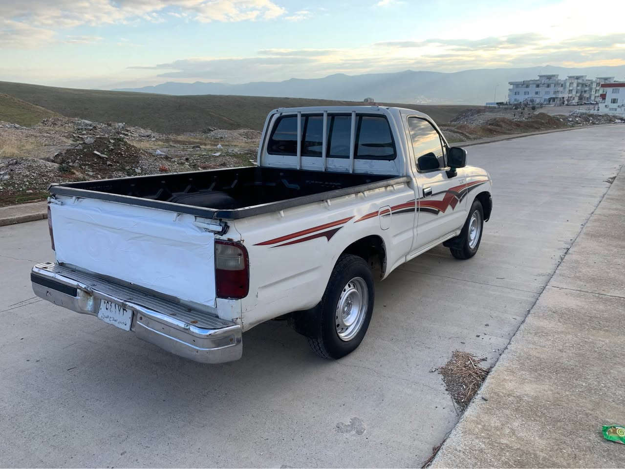 سلاو. بەناوی.  خوا.  تویتا 2001.  ناوسور مەکینە. سپی.    تەبریدوو ئاوینە کارەبای چام کارەبا بەشەرتی. گیر مەکینە. ئەکسل هەموو گیانی لەسەر دەقی شەریکە.  ماوەتۆ   سەنەوی.  وەکەلا تە حویل. بەشەرت . لەگەلە بەشەرت.  حدود بۆ حدود. ماشاللە.  هیچ لیدراو. بۆیاخی. نیە.    تەنها تۆزیک. قەلەم کاری. هەیە.  سەقفوو شانی. بۆیاخ نیە هەتا بلیت.   خاوین. جوانە  بە هەلمەتە.   بی مەسرەفە   لە سلیمانیە.  گۆرینۆ مان.  نیە.    بەس. فرۆشتن. بۆزانیاری تەواو.   پەیوەندی. کەن______      سعری. فرۆشتنی.     کۆتایی46.$. .   موشتەرە. پەیوەندکەن لە گەل ریزم . . .  تویتا مالیزی تاک. ناو سور📞(***********) وەتس ئەپ📞📞(***********)ئاسیا. 📞 Singapore
