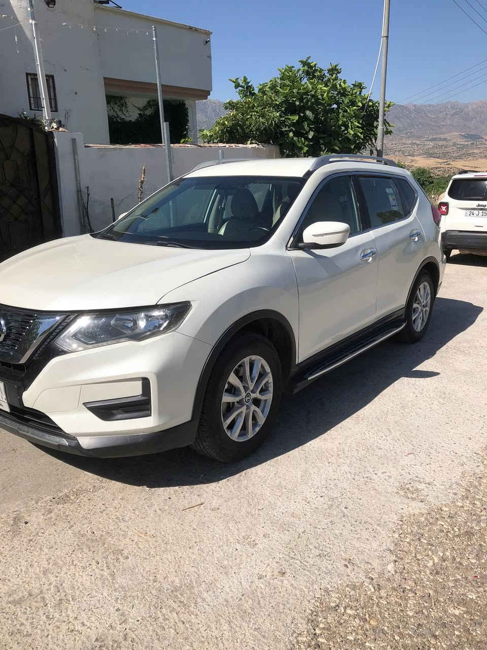 بيع نيسان X_ TRAIL موديل2019 صبغ صفحه وجنطه ونص بنيد السياره جديده مكينه وكير وتبريد ماشيه100 السياره معروضه125 وبيها مجال للتواصل
*********** واتساب واتصال 
مكان السياره بغداد حي الجعاد
