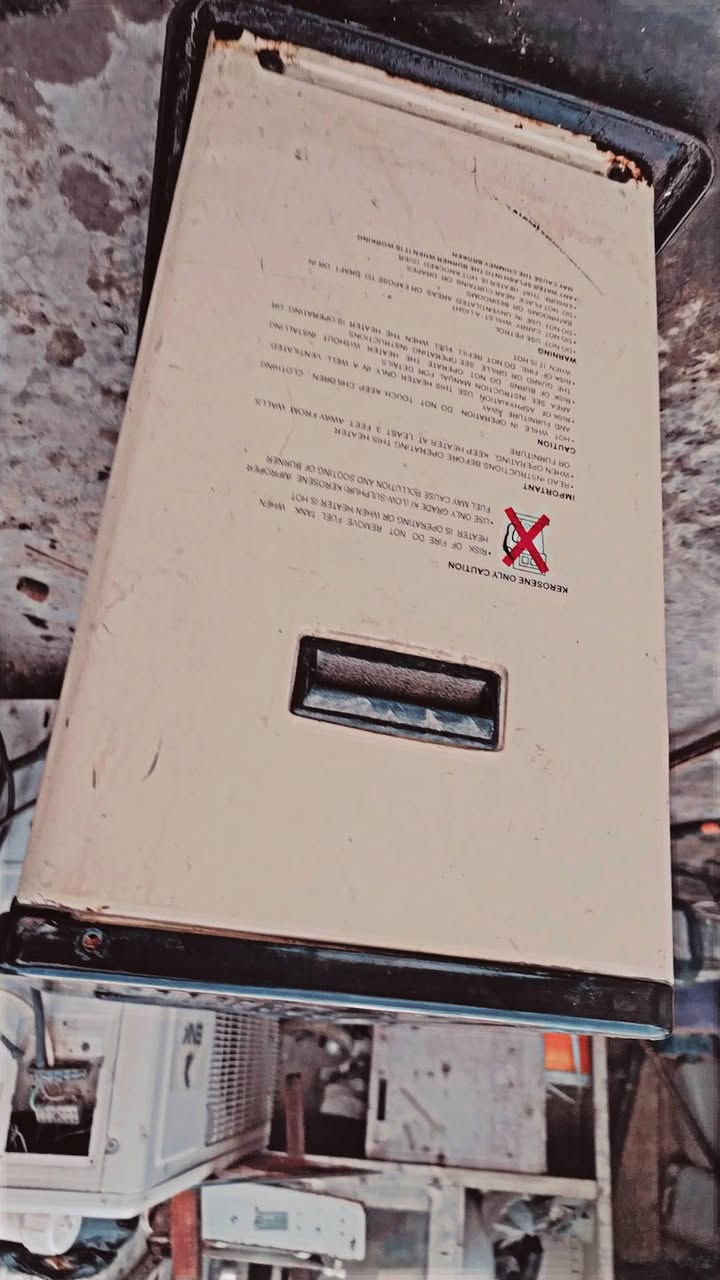 سلام عليكم صوبه نفطيه صناعه كوريي شركه لاجي اصلي بغداد مدينه الصدر 75 وبي مجال ***********
