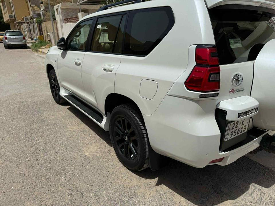 السلام عليكم تويوتا برادو 2023 خليجيه وكاله جيهان سياره رقم اربيل ماشيه 50 الف وقابله للزياده سياره فئه TXS مقاعد جلد مقاعد الاماميه كهرباء تحويل ثاني يوم سياره مكفوله ماعدئ شخط بسيط في جاملغ الامامي السعر 49500 الف دولار وبيه مجال بسيط مكان سياره بغداد رقم الهاتف ***********
