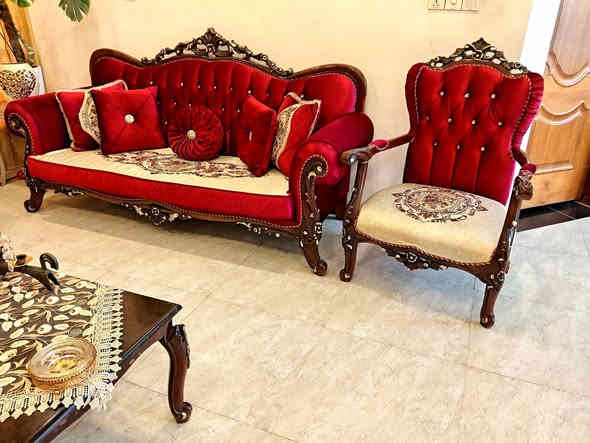 تخم زان تركي ملكي كلاسك ١٠ مقاعد اخو الجديد نضافته ميه بالميه مع ميز وسطي اتصال ***********
