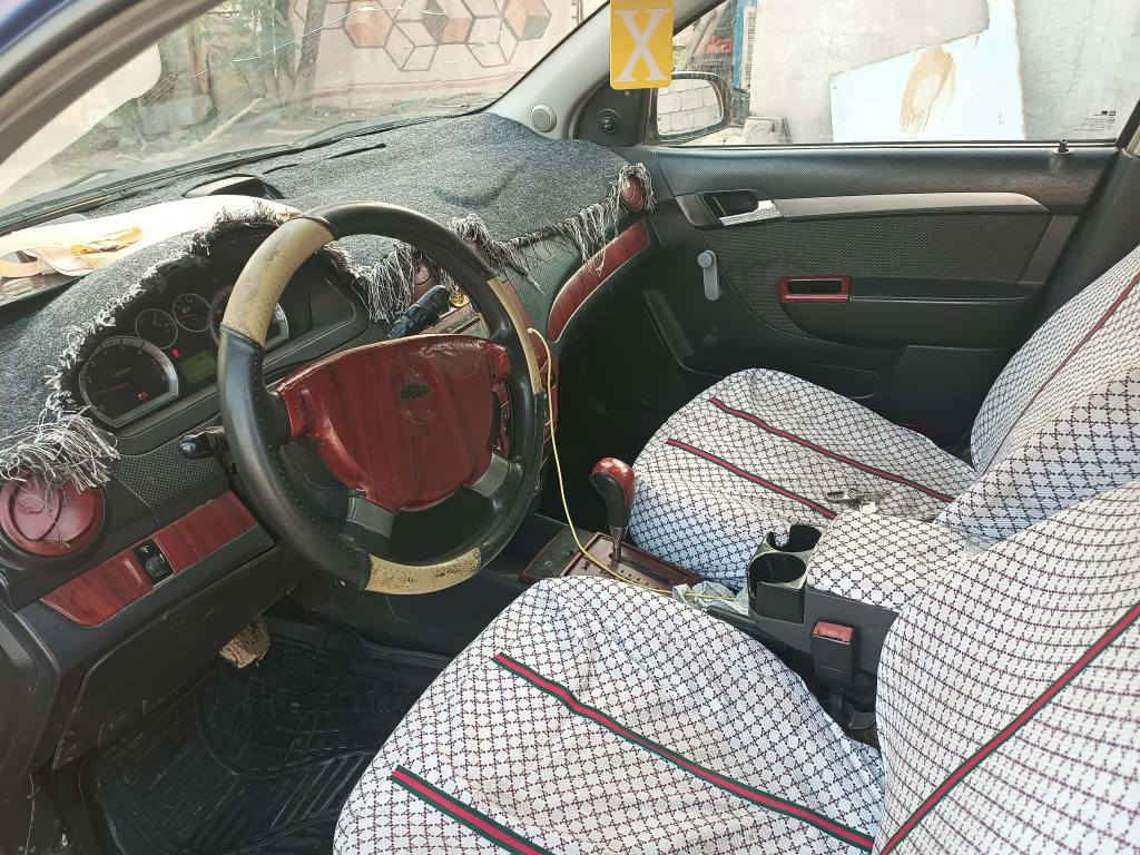 ئەڤیۆ 2009 
گێڕ تۆماتیک
سەنەوی ئەسڵی هەیە
لێداراو زەربە و مەعجونی نیە
تەبرید ئیش ئەکا
کارەبایی هەمووی ئیش ئەکا
گێڕ و مەکینەی یارسە
گێڕ و مەکینەی پەکە سەرف و بوخاری نیە
سەیارەیەکی پاک و بێمەسرەفە
سعری 32 گــەڵا
شوێن.....کــــەلار
*********** كالار, السليمانية
