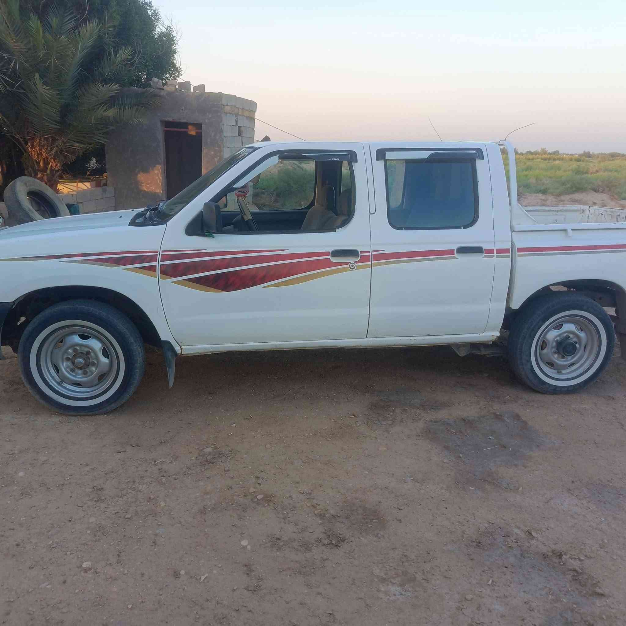 بيكم نيسان شبوط موديل 2003مكفوله من ضربه لقويه شاصي مكفول تبريد بس غاز طخم تاير  مزاد وزاره داخليه معامله كامله رقم بغداد ***********
