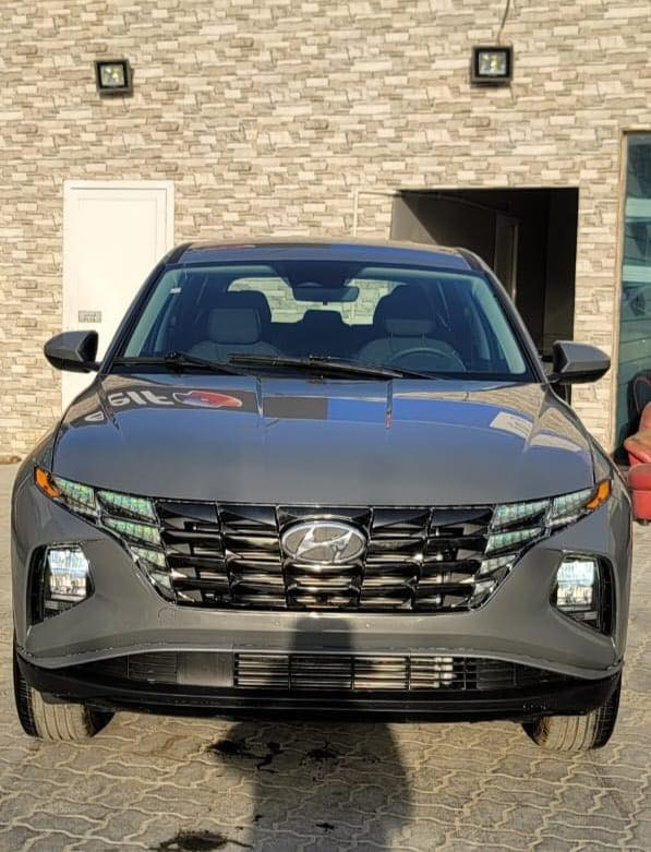 توسان موديل 2024 بدون رقم تترقم جميع المحافضات   لون سمنتي داخل ابيض واسود لونين مواصفاته كامره خلفيه ردارات وره وكدام وعلى الجوانب جامات جانبيه شفط كشنات تدفئه تبريد شاشه كبيره  لايت زنون ابيض  ماشيه 16الف مكينه 2500 جي دي اي سياره كلين وسوناره وحادثه مرفق مع المنشور غراضه كامله موجوده من جك وسبير السعر 203 وبي مجال قليل مكان السياره المثنى السماوه  *********** متواجد على الواتساب
