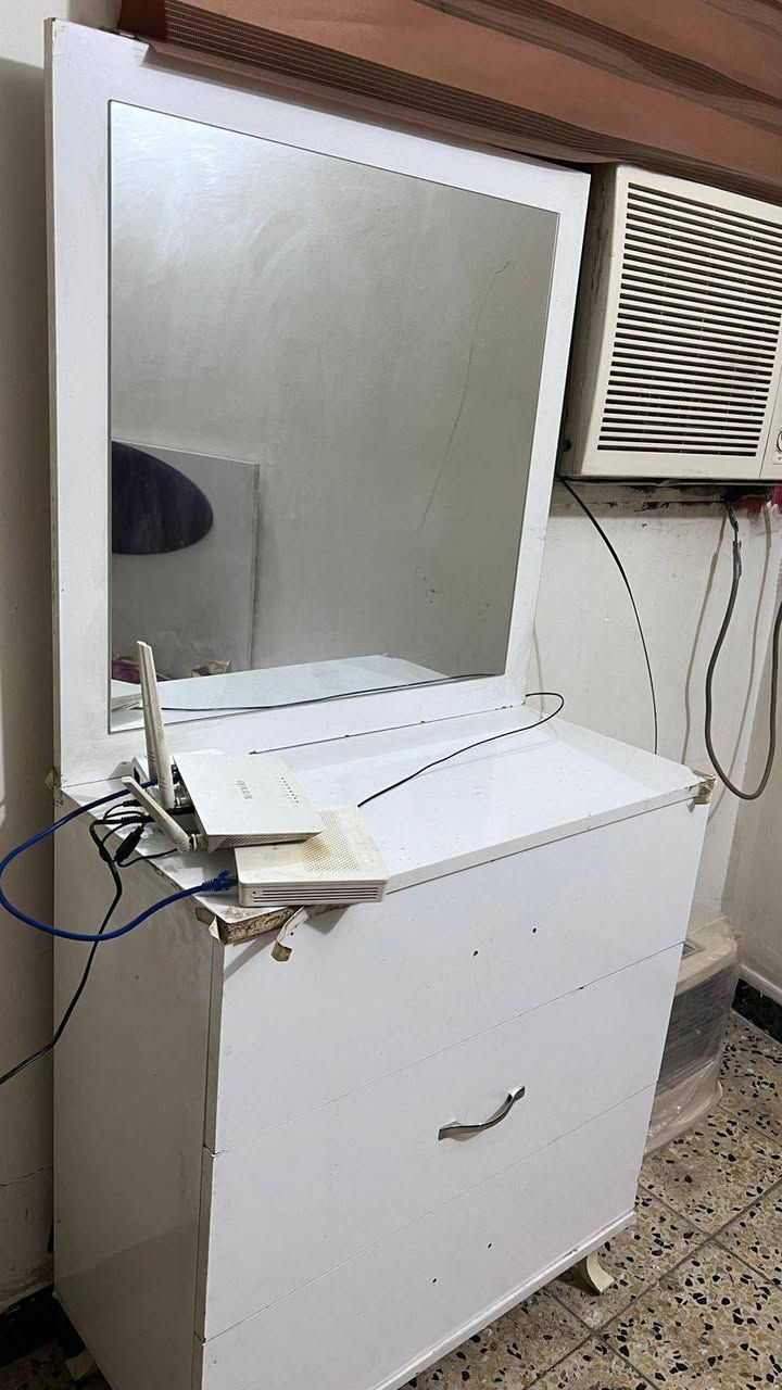 غرفه نوم للبيع كراده داخل 250بيه مجال


**إذا كنت صاحب هذا الإعلان وتريد حذفه لأي سبب، رجاءا أرسل رسالة إلى الدعم الفني**