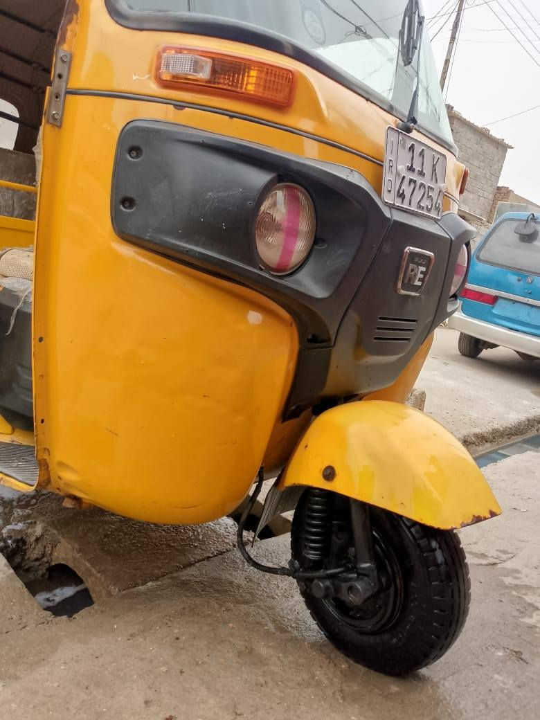 السلام عليكم تكتك مديل 19  رقم وسنويه انكليزي بأسمي تكتك لا ضربه ولا صبغ بس دوس معمرة 
***********
