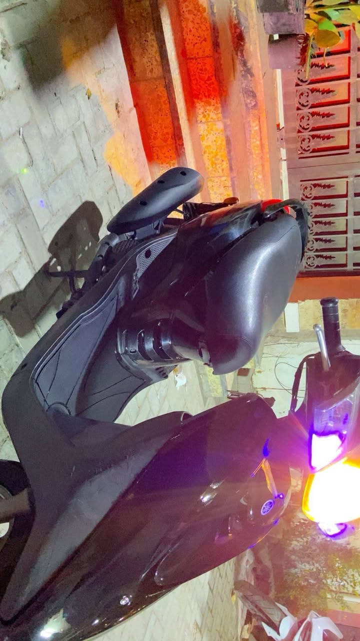 سلام عليكم
دراجة بريز بغبغاء 
دراجة كفاله عامة كفر و مكينه 
العنوان الحرية الثالثة 
الدراجة صار ٤من نازله من الرمبه 
و بيه ملفيس و اني اروح وياك و اتكاتب 
 لاستفسار عله الرقم *********** 
واتساب فقط 
 و بيه تايرات جدد جلاتين أصليات
