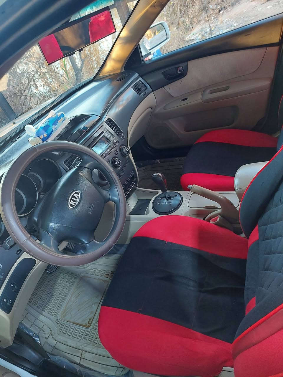 كيا اوبتما 2010  خليجية
محرك 2000 گير 4 نمر
حدادية استوني مسويها 
تبريد وتدفئة شغالات 
بيها صبغات بسيطات موضحات بالسونار الي بالمنشور
رقمها سليمانية وسنوية ساقطة من 2021
تريد وكالة او مداور ماكو مشكلة 
مكان السيارة شامية.. ديوانية 
السعر 108
رقم الموبايل *********** بي واتساب
