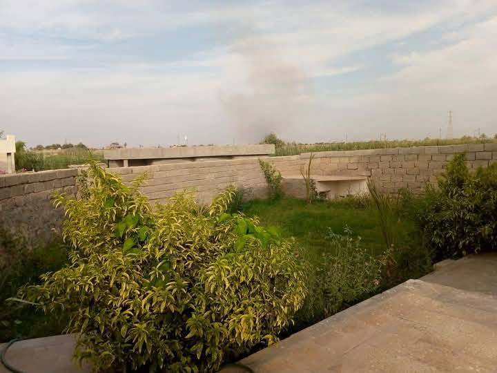 بيت 🏡للبيع🏡
المساحة..الكلية 500 متر
الموقع البدعية 
للبيع🏠 اوللمراوس 
البيت فول امفول حديقة عدد 2 امام البيت وخلف البيت واحده للضيوف وحديقة لل بيت 🏠 
مع بابين لدخول البيت باب لي استقبال الضيوف في واجهة اليبت وباب خلفي للسيارت
مع كراج يتسع لي سيارتين 🚘🚘
مكون البيت من 3غرف نوم 
في كل غرفه نوم حمام داخلي 🏠
مع مطبخ حار ومطبخ بارد
ومكون من حمامات
داخليه وخارجيه 
مكون من ديوانيه
و استقبأل وموزع 
منطقة سياحية
يتواجد هذا البيت بين نهر دجله والاسحاقي و حولكم بساتين وحقول اسماك والماء فول  وكل هاذا بسعر
السعر مناسب جداً أو بي مجال
للاستفسار الاتصال على رقم***********
