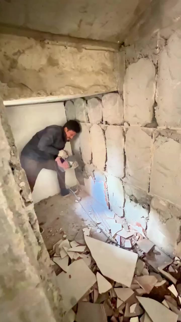 من داخل موقع العمل 📍
             مجمع مدينة السلام السكني
           (مكتب ابو ياسر للصيانه وترميم )
مستعدون لكافة العمال…!👷‍♂️

لتواصل معنا ⬅️***********
                       ‏⬅️***********
