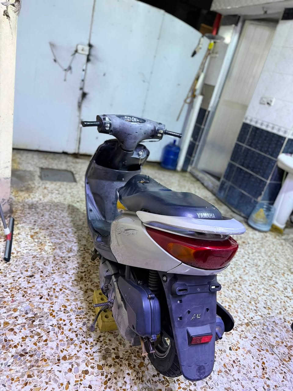 سلام عليكم دراجه للبيع بريز لايت ناصي دراجه خير من لله 
شلعه معدل فول نكره سلف هندر شغال كهرباىيات كلها شغاله لا تبخير ولا نضوح مكفوله كفاله عامه من كل شي نضيفه بمعنه الكلمه السعر 650و بينة مجال حك الجيه عنواني بغداد. دوره ابو دشير رقم ***********
