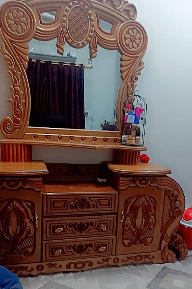 السلام عليكم متاح غرفة اخشاب نجارة عراقيةكامله صاج كنتور ابو ال٦ طابقين شرط نضافه ٩٠%
الشراي يتفضل خاص


**إذا كنت صاحب هذا الإعلان وتريد حذفه لأي سبب، رجاءا أرسل رسالة إلى الدعم الفني**