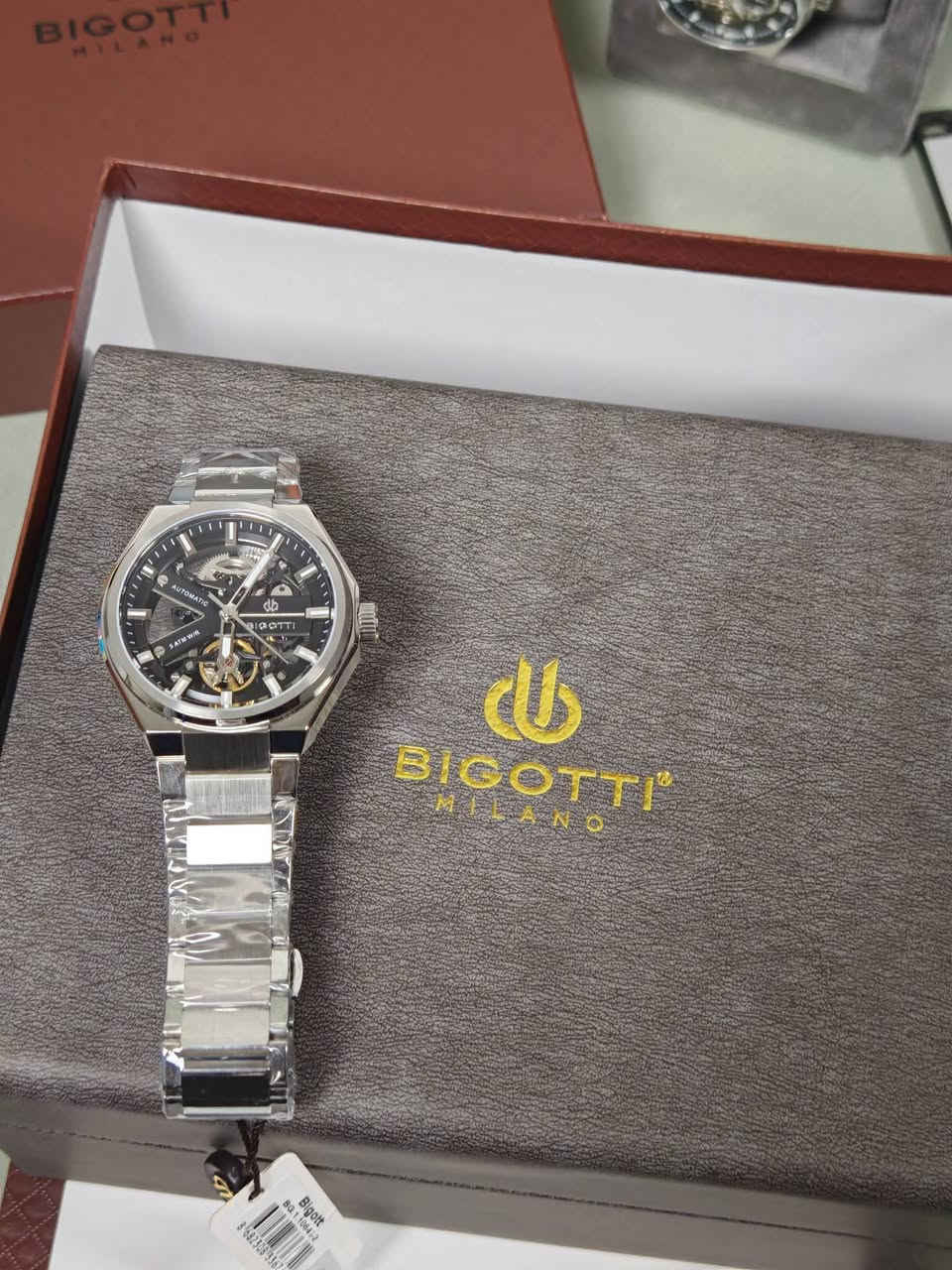 مزاااااااااد مزاااااااااد 
لدينا لكم اليوم مزاااااااااد جديد لساعه فخمه وانيقه رسمي وكشخه بشكل رهيب ولون مميز وجذاب  الساعه بيكوتي ريفناتو ايطالي اصلي لمتد ادشن كامل المرفقات مع الظمان سنه كامله موديل 2026
ريتيل الساعه يتجاوز ال 300 دولار  بالوكاله مالتها 

دزاين عصري غير مطروق لمتد ادشن رقم القطعه 32/139

حول العالم قطع لاتتكرر

يبدا المزاد الان وينتهي ساعه  3 فجرا 

فتحة باب الساعه 65 دولار  واقل رفعه 5دولار 

الساعه ايطالي اصلي وكاله
اوتوماتيك 
قطر 43
لمتد ادشن 
ستانلس ستيل
طلاء ثابت
ضد الماء 50 متر
عقارب لامينوس 
ارقام لامينوس 
القفل فراشه
المينه كشف
ظهر كشف
وزن عالي
تاتي كامل المرفقات مع الظمان سنتان 
يوجد توصيل لجميع محافظات العراق


**إذا كنت صاحب هذا الإعلان وتريد حذفه لأي سبب، رجاءا أرسل رسالة إلى الدعم الفني**