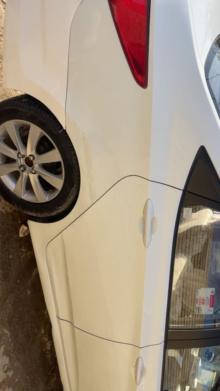 السلام عليكم اكسنت موديل 16   محرك 1400   اكيرAT.  بيها اربع قطع صبغ بدون دواخل السياره خليجي السونار مرفوق بالمنشور 
شاشه 
تحكمات جهتين 
نضام ايكو 

العنوان بغداد   
السعر 85$

***********
