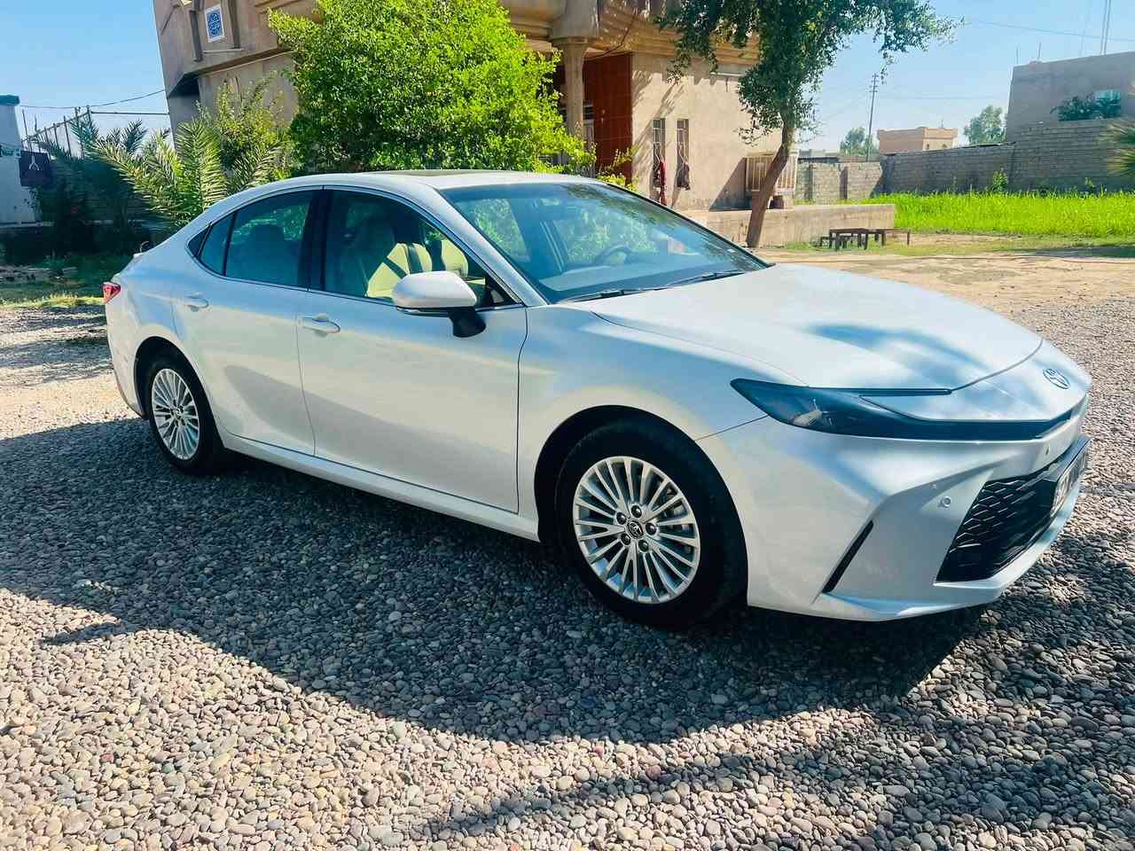 تويوتا كامري LE فول الفول. 
وارد خليجي SAS تحت الضمان
ماشية 36
محرك2.500

مقاعد جلد كهربائية مع تبريد
شاحن موبايل وايرلس أصلي
رادارات جانبية
LED أمامي ليلي ونهاري
بك لايت LED
إشارات بالمرايا
بصمة تشغيل ودخول ذكي
صندوق بصمة
شاشة كبيرة
Drive Mode
حساسات ضغط الإطارات
مناخ منفصل
قطعتين تبريد
هاند بريك كهربائي
كروز سيطرة
Auto Holf
أنظمة القيادة
Sport
Normal
Eco
***********
