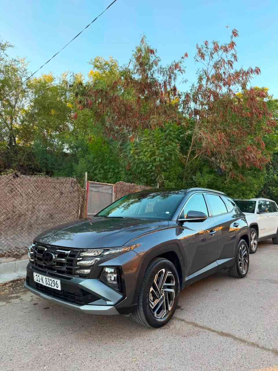 2025 Tucson limited هايبرد
توسان لمتد هايبرد اعلى مواصفات
  وارد امريكي 
رقم بغداد هزة جديدة
ضرر بسيط  جداً جداً الجاملغ الامامي جهة اليسار مبدل اصلي نفس اللون ونفس الكود من تدخل سونار يطلع بس مفتوح الجاملغ وبارد وتكحيل بحافة البنيد فقطط 
باقي السيارة كفالة عامة 
❌بدون صبغ❌
❗️بدون ايرباك بدون ايرباك بدون ايرباك ❗️
السيارة جديدة  واخت الزيرو بعدها 
ماشية 15 الف ميل 
1- محرك 1.6 توربو هايبرد  
2- بانوراما 
3-اربع كامرات امامي وخلفية وجانبية بالمرايات 
4- حساسات امامية وخلفية ١٢ حساس
5- رادار امامي وجانبي وخلفي نقط عمياء 
6-تتقدم وترجع بالبصمة 
7- كشنات جلد اسود وكهرباء الاماميات 
8- تبريد وتدفئة كشنات امامية وستيرن تدفئة وكشنات خلفية تدفئة 
9- كير تعليك و شفتات ستيرن 
10-خزن كشنات
11-لايتات عدسات تختلف عن العادي
12- صندوق كهرباء ومن تقترب منة يفتح  
13- داتا شو تعرض على الجامة الامامية 
14- سستم صوت Bose مع دمام بالصندوق
15-اوتو هولد
16- مساعدة النزول من المنحدرات 
17-شاحن تلبفون واير ليس 
18-حساس قراءة العين 
19-الوان داخلية تتغير ١٠ الوان بيها 
20- انارة داخلية led 
21-شحن تايب سي 
22- ويل كب حجم ١٩ 
23- شاشة كبيرة ابل كار بلي واندرويد اوتو 
السيارة جديدة ومابيها اي نقص مسويلها بولش ونانو 
وبيها ارضيات حوضية رزلاين 
مكان السيارة بغداد البنوك او حي سومر شارع المدارس
السعر 227$ وبيها مجال 
***********
