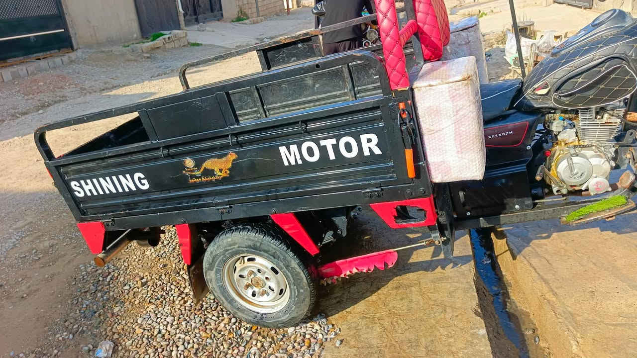 موديل 2015محرك2020بيها بليته بس اسويلك مكاتبه ستوته كاعده نضيفه كدام العين سعرها 1200ببها مجال شراي تعال مو بس تراسل عل سعر واني كاتبه هنا***********
