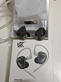 باس عميق • ثلاث محركات • ميكروفون مزدوج