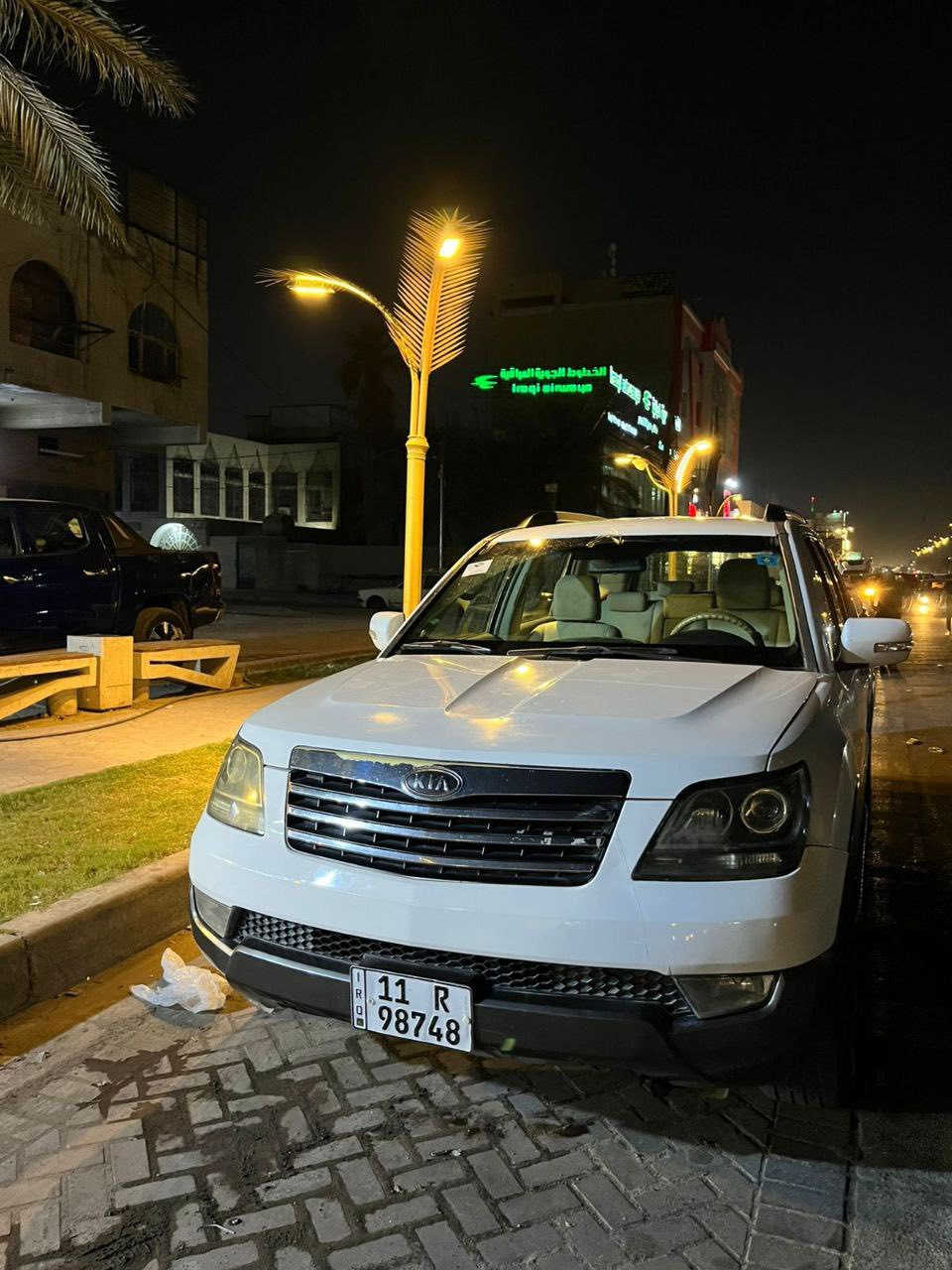 السلام عليكم موهافي 2013للبيع  محرك بي تبخير السياره بيها بارد بالباب الأمامي مال سايق والصندوق وشخط بالباب الخلفي السعر130 المكان بغداد مدينة الصدر الهاتف ***********
