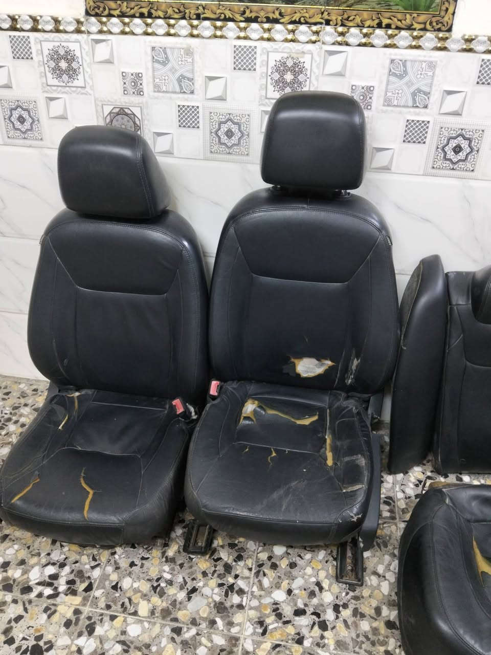 السلام عليكم كشنات اوبامه كهرباي شغالات التحكمات مالتهن بس بيهن هاذه الشك الي بل صوره السعر 75 مكاني بغداد المشتل رقمي ***********
