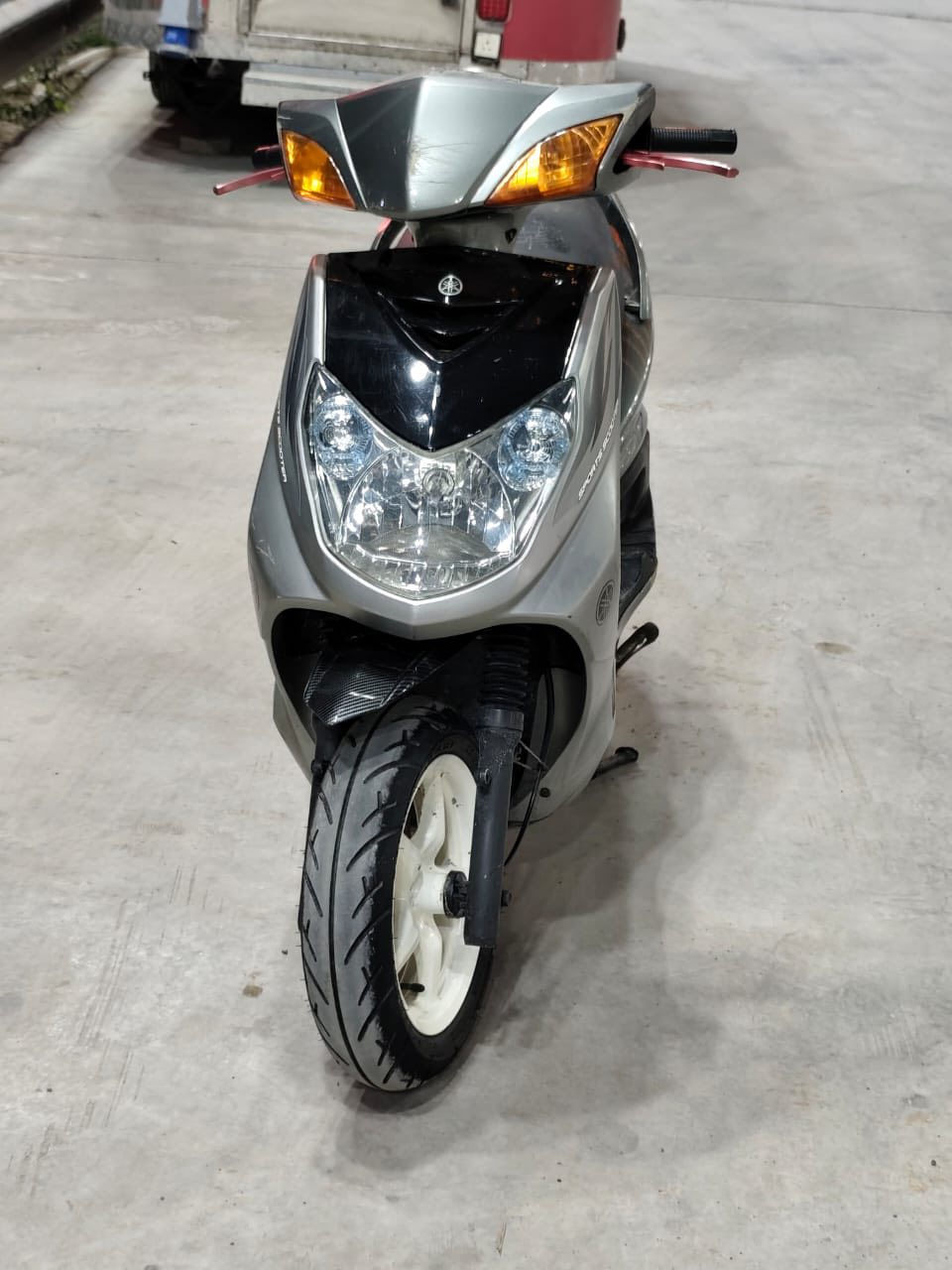 السلام عليكم دراجة سكنس فحل نوزل خطين 
دراجه مال رمبه شلعه تشك الكاع

 تزويد
صالنصه بوري عدل
تخم كلج امامي وخلفي رياضي
يدات بريك +صينيه +فج رياضي
قاعده رقم  رياضيه
 واقيه اماميه كاربون ڤايبر
بكلات رياضي
اشاير رياضي
وياله بيض

مكاني بغداد  جامع النداء
رقمي ***********
