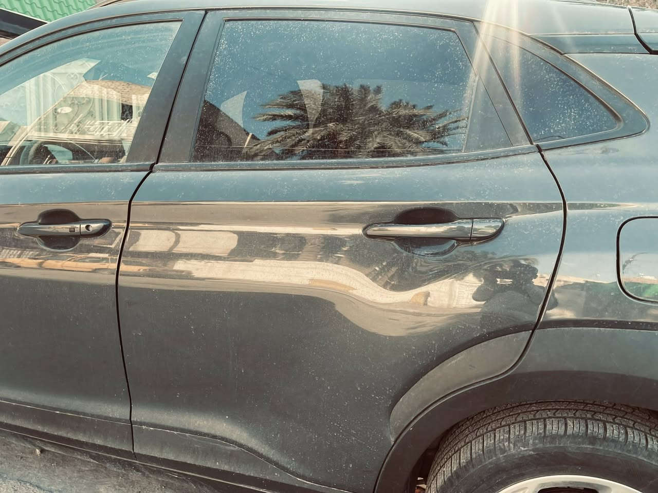 السلام عليكم للبيع كونا 2023 محرك 200 دوش بدون رقم المنفيس باسمي بدون قطرة صبغ بيه بس البنيد مبدل نفس الون السعر 135$ موبايل ***********
