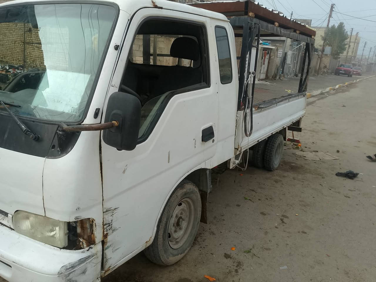 سلام عليكم ورحمه عندي كية حمل فنتيرة كاملة مكينة جديدة وكير واكسل خير من الله كوم حديد اتكفل عشائر وقانون تواصل ***********
