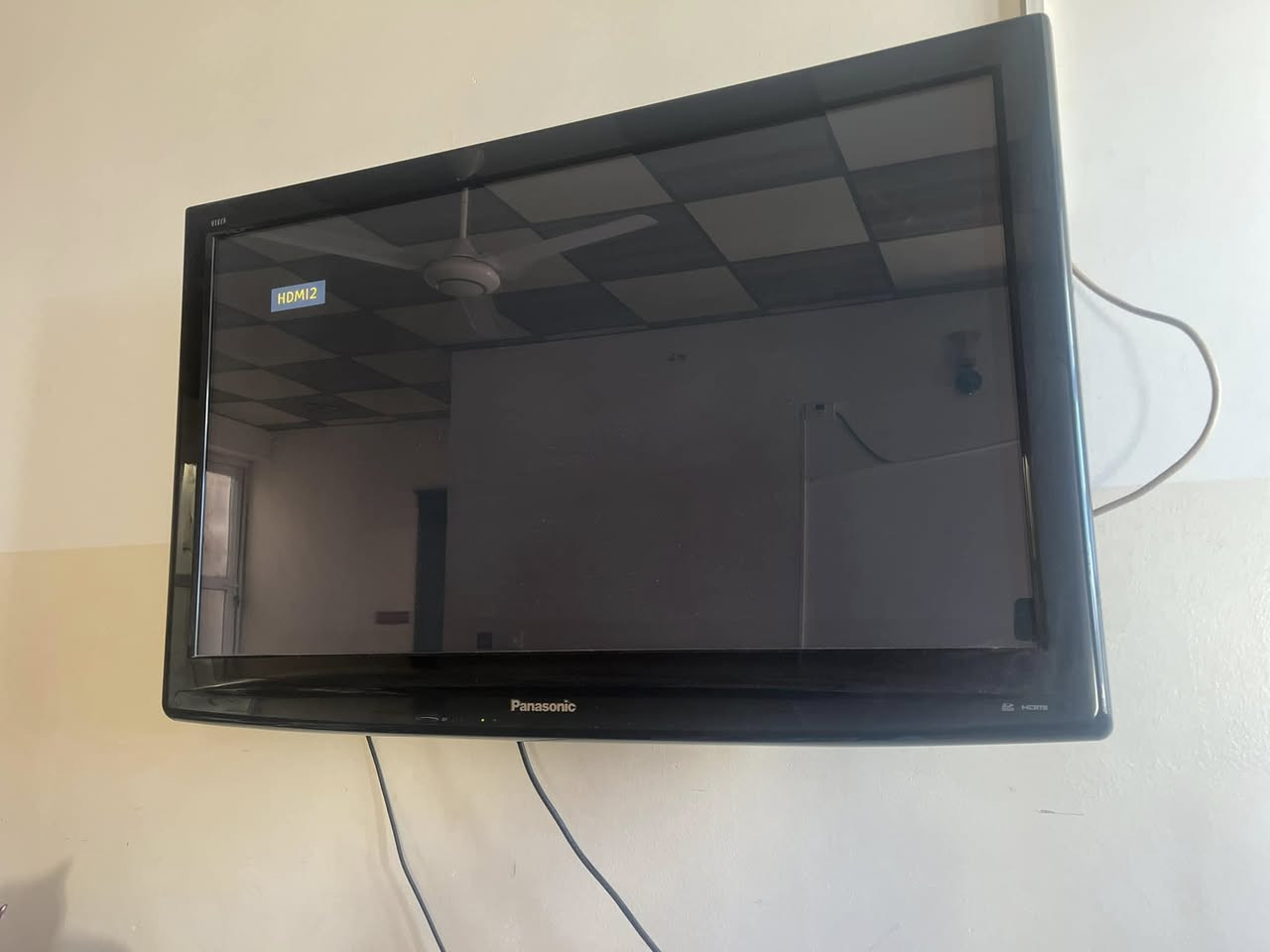 معرض سنان العاني) لبيع  اثاث منزلي  مستخدم وجديد
وتبديل 
(***********يوجد توصيل 
)(***********)/اومرسلتنا على الواتساب العنوان سليمانيه /كاني كورده قرب من ماركيت  شوگ
