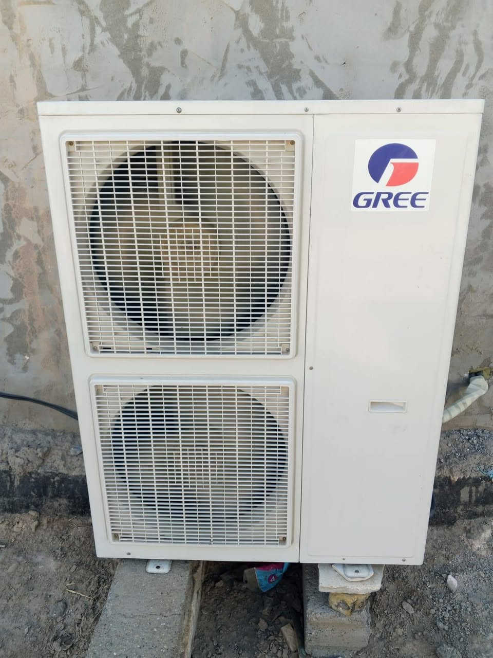 سبلت ٣طن نضيف على فحص وغسالة ٣٠كيلو توسوت بعدها جديده اللبيع  سعر السبلت ٦٠٠ وبيه مجال  والغسالة ٢٢٥ وبيه مجال ***********
