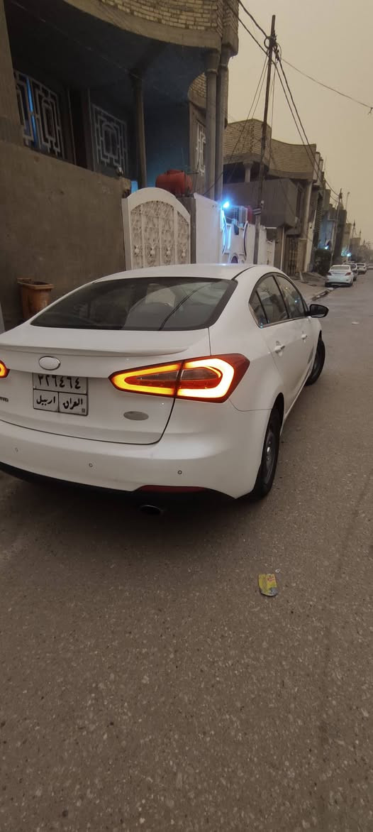 اسلام عليكم

  سيراتو 2013 شكل 14 السياره كفاله عده بارد 2 بيه
كير مكينه وحداديه كفاله   حداديه جديده سياره مال جناي 
الموصفات تحكم ستيرن دواسات رياضيه حساس امامي خلفي كامره اشاير بلمري المري شفط تكايه خلفيه 5 تجاوي تبريد قطعتين ثلاجه بلجكمجه 4 دسك نضام اي بي اس لد خلفي وامامي امامي ترحيب بلنهار كشنات الوره قلاب نضام سكيورتي ابلادي وجهاز انذار محرك 1600 6 نمر صالنصه رياضي يداات امطعمه نيكل كشاف زنون *********** هذا رقمي بي وتساب
