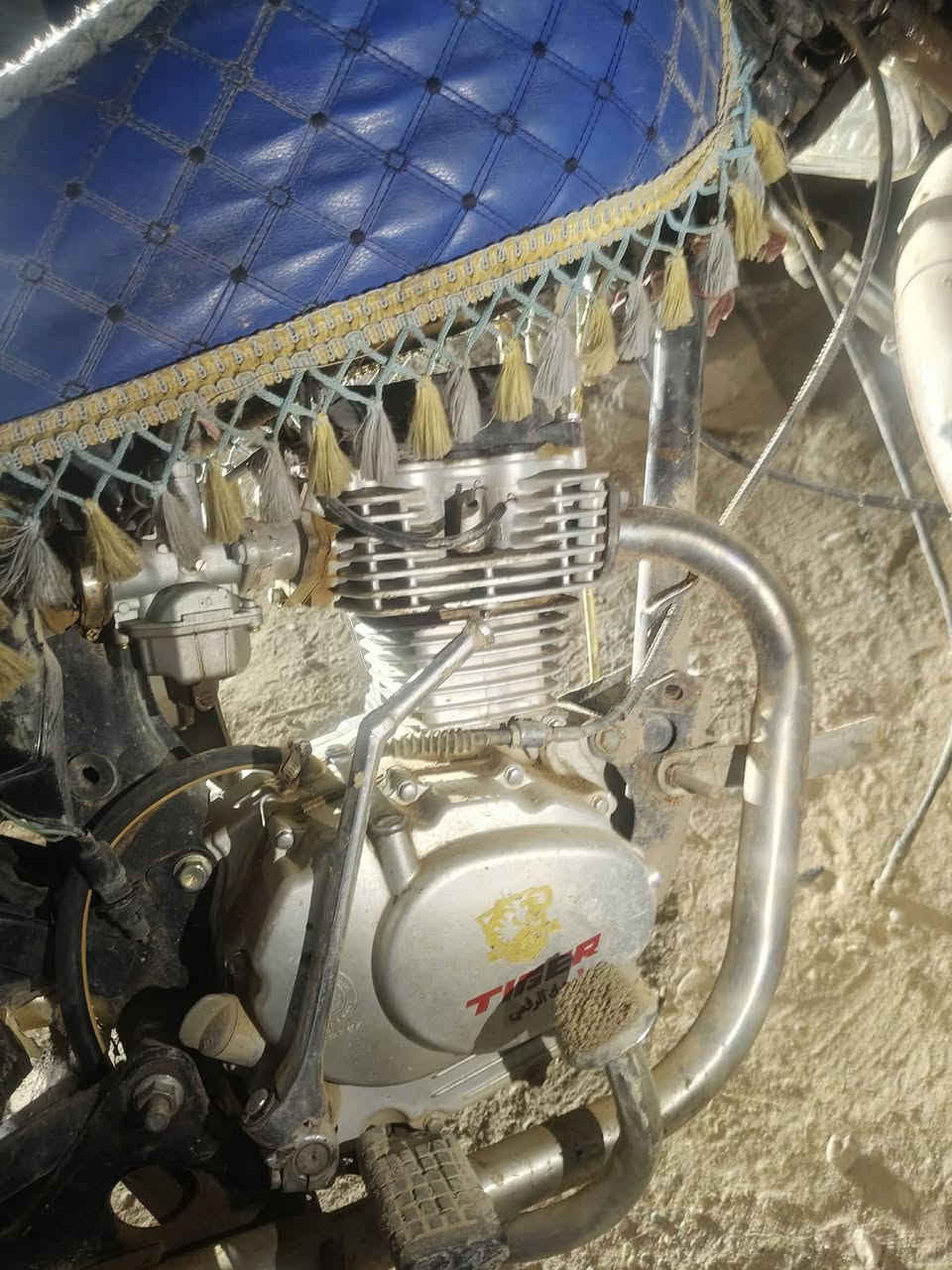 السلام عليكم 

موطور اربعه كير 
موديل 2021
محرك 2024
مسوي حادث 
النقص 
سكان 
جاملق كدام 
دشبول 
لايت امامي 
موطور شغال شرط 
سعر 175وبي مجال 
هـ ***********
