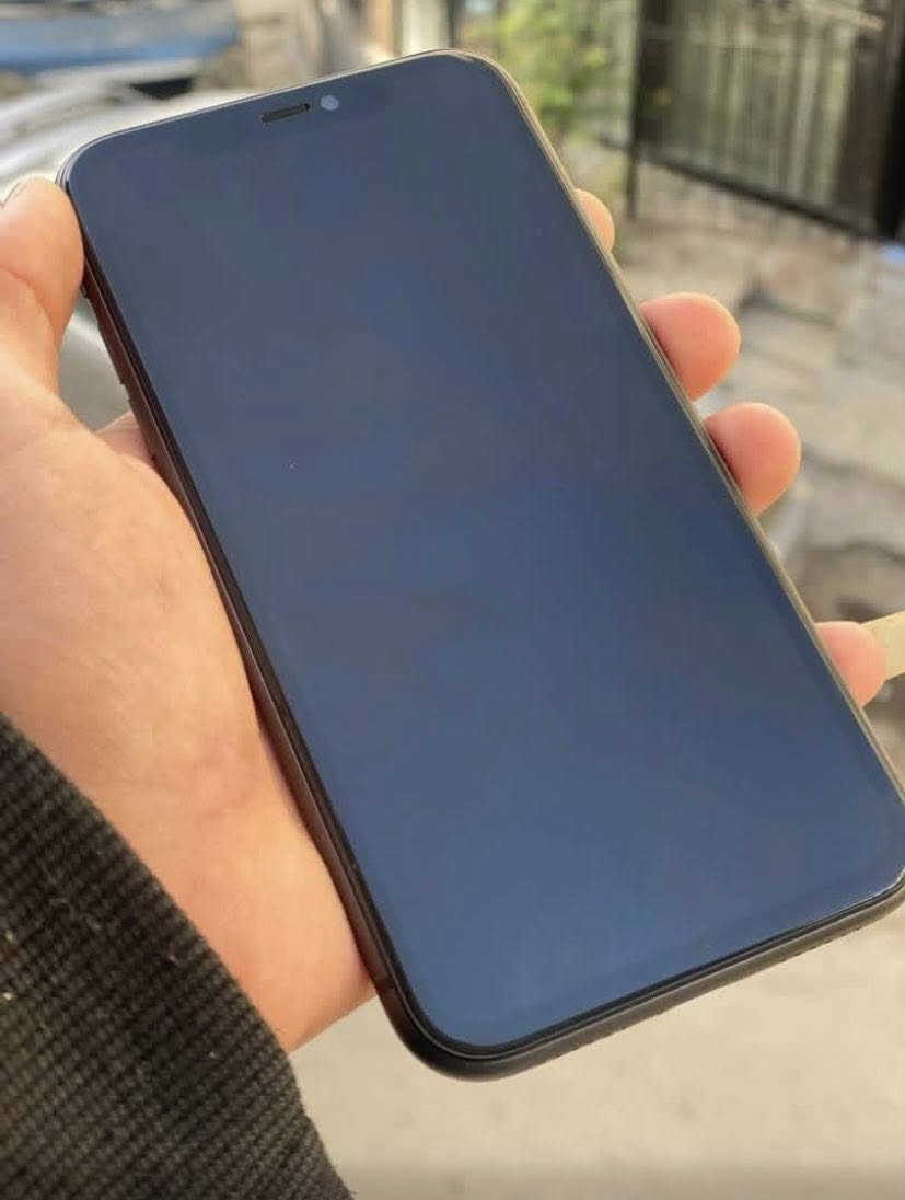 موجود للبيع 

iphone 11 

اللون اسود ميت خالي الخدوش 

#مع_كرتونة

مساحة التخزين عالية (128) 

بطارية اساسية (76) 

فيس ايدي واقف ❌❌

تريتون شغال 

ios 26.2


**إذا كنت صاحب هذا الإعلان وتريد حذفه لأي سبب، رجاءا أرسل رسالة إلى الدعم الفني**