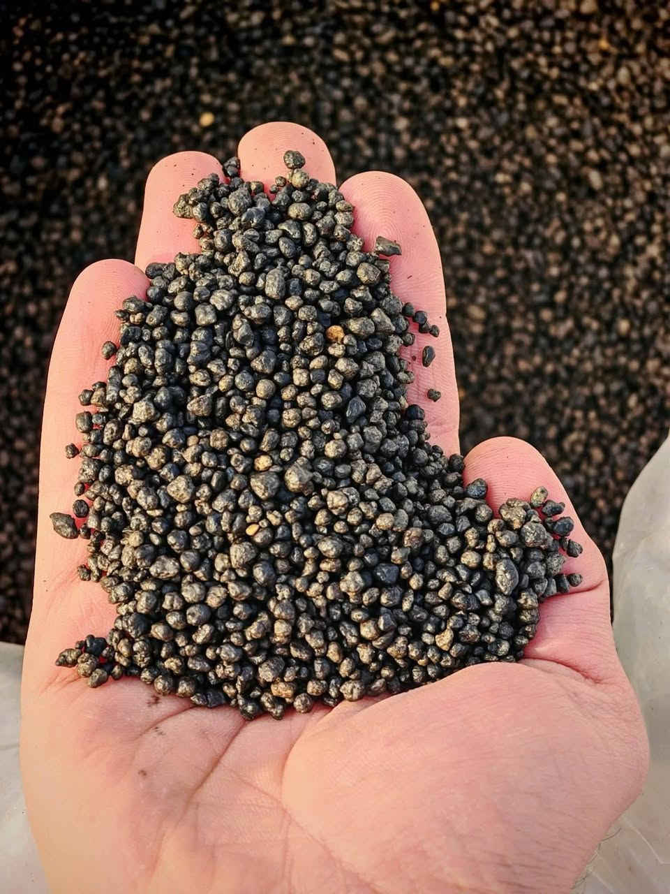 تخفيض في أسعار الداب السابك السعودي السعر جدا مناسب للفلاحين تخفيضات وتوصيل مجاني جملة ومفرد تم وصول سماد داب  علامة #السابك السعودي
إنتاج الشركه #السعودية 

فعال جداً للنباتات والبذور 

#تووووووصيل مجاني 

بسعر تنافسي مناسب

#جمله _____
  العنوان بابل الكفل
مقابل كراج بني مسلم 
***********
***********
