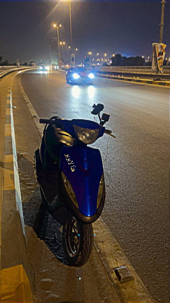 سلام عليكم من رخصت لادمن
عندي ماكس عدله مرتبه نقصهه بس مازده الاماميه واشاير اماميه جانت تشتغل كلشي مابيهه بس فجئه طفيته واجيت اشغل ما اشتغلت ابيع كوم حديد 250 وبيهه مجال للطيبين
متواجد على النت وهذه رقم التلفون وبي واتساب
***********
مكاني السيديه
