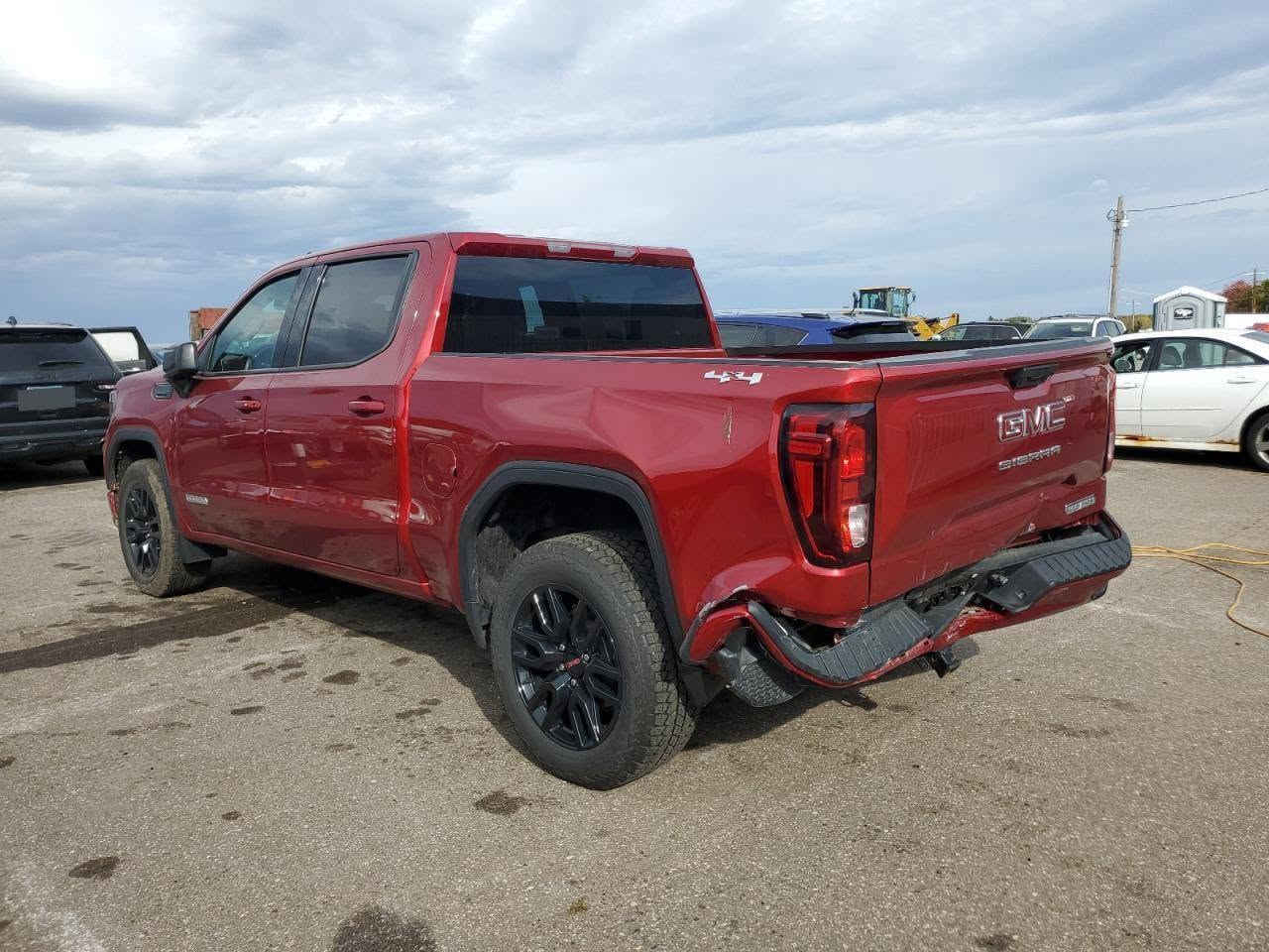 السلام عليكم
‏2024 GMC SIERRA K1500
جيمسي سيرا 
الفئة الفيشن
رباعي AWD 4*4
كير تعليك
كشن كهرباء
رادار خلفي 
رادار امامي
تحكمات ستيرن
مثبت سرعه
تحديد مسار
لايت زنون
الحادث دعامية خلفية فقط 
السيارة بدون ايرباك تقفيلة الشركة
باب كبير بدي  قصير المرغوب 
مكينة 4 سلندر تيربو 
تترقم كل المحافظات بعدها بدون رقم وبدون تصليح
١٩ الف مايل ماشية
سعر بدون رقم 325$ 
عنوان السياره ديالى بعقوبة
الاتصال

*********** 
.
